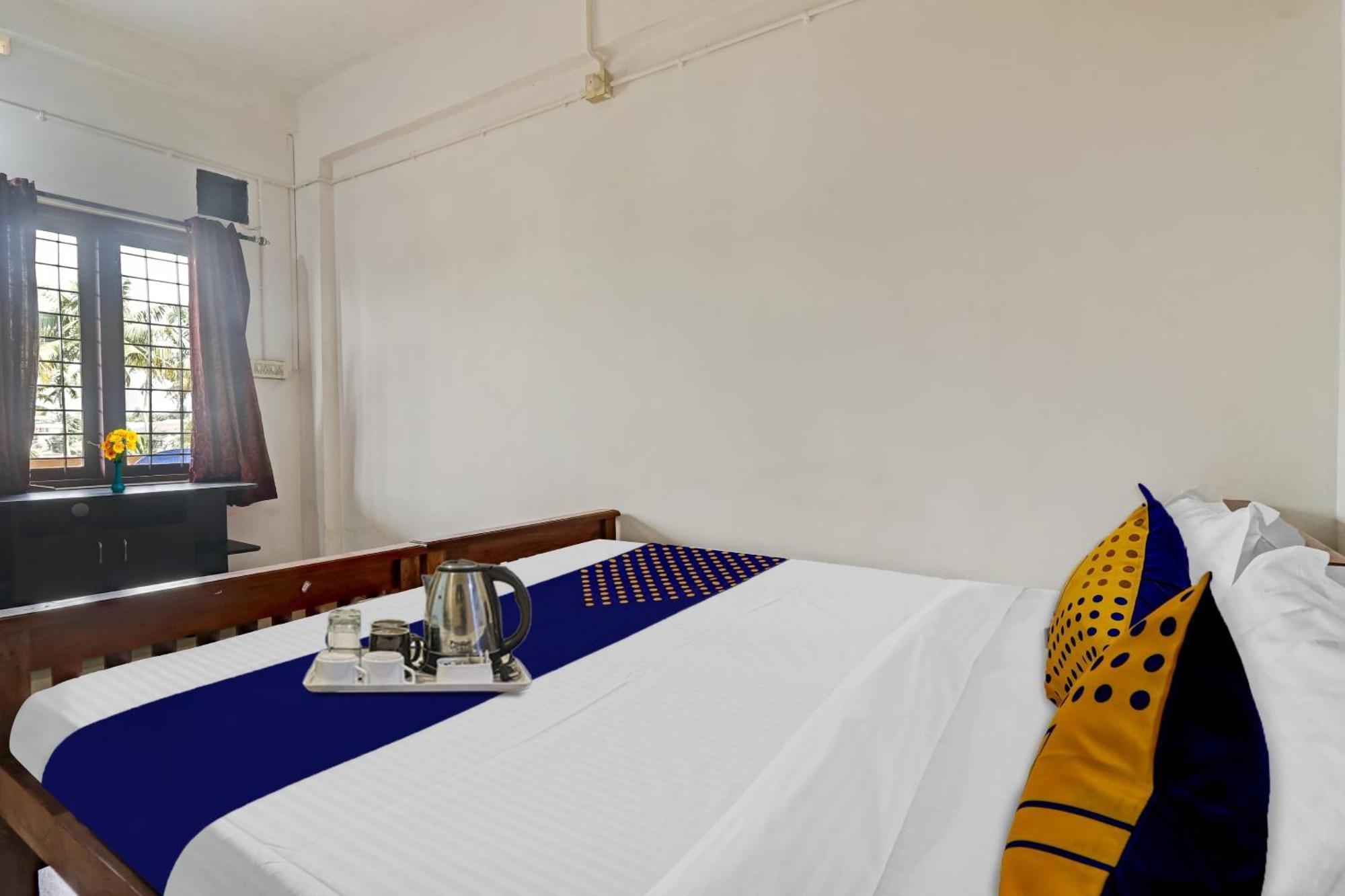 Spot On Jayesh Guest House Nashik Exterior foto